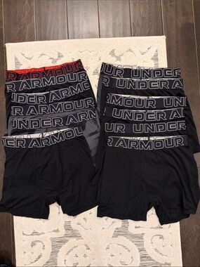 Under Armour Performance Tech YL Boxer Briefs with Logo Waistbands - Set of 12